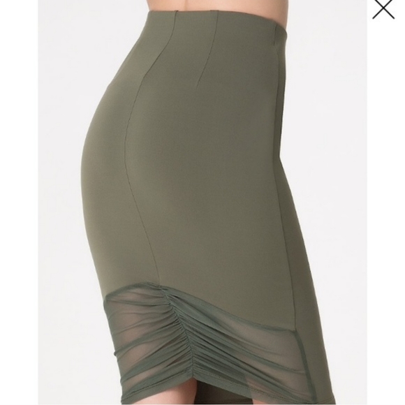 New Bebe Shirred Ruched Sheer Mesh Back Knit Pencil Pull On Midi Skirt - Picture 2 of 9